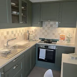 https://andiis-meadow.galwayhotelsireland.net